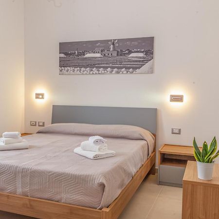 Isgro Rooms マルサラ エクステリア 写真