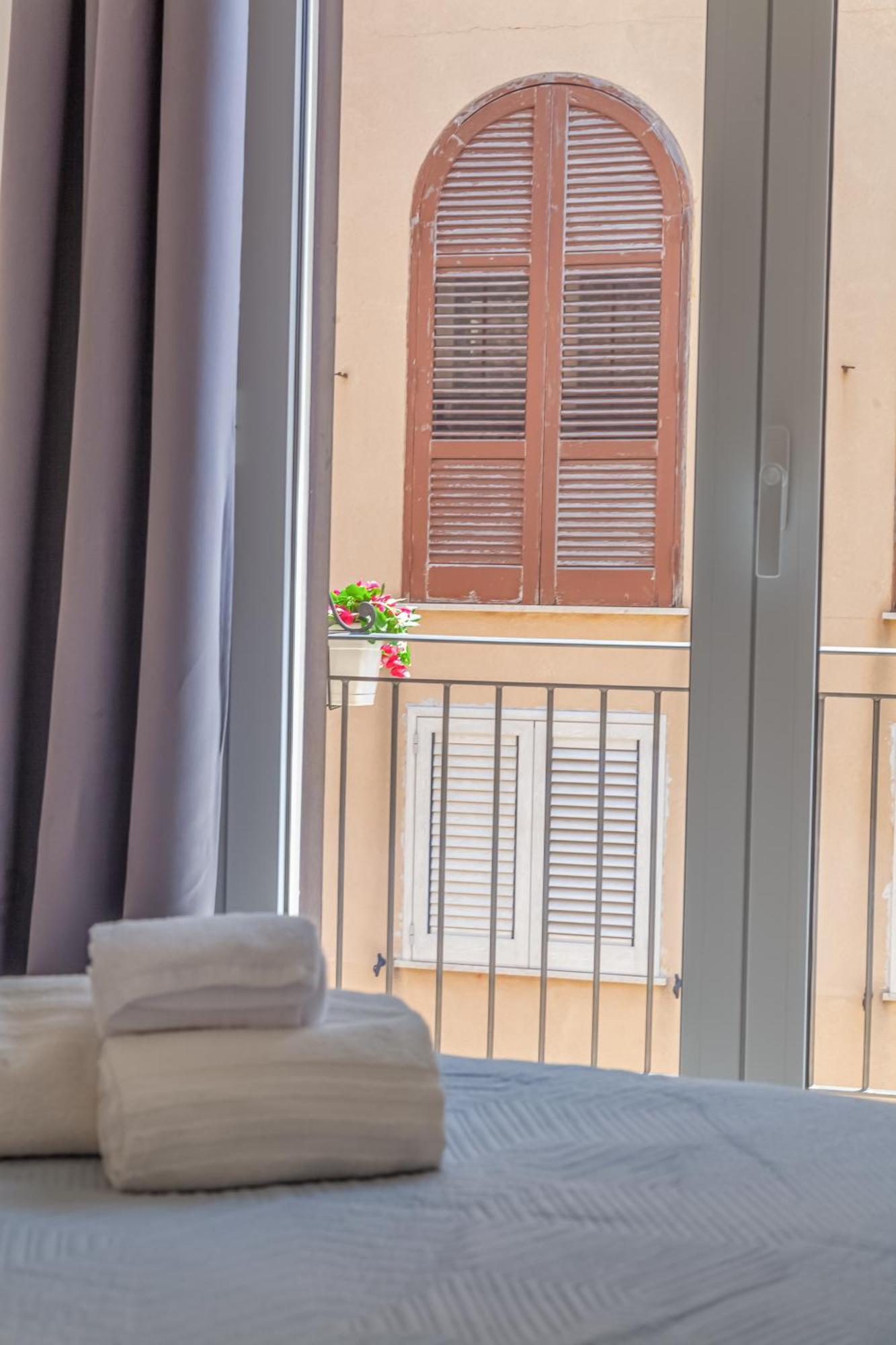 Isgro Rooms マルサラ エクステリア 写真